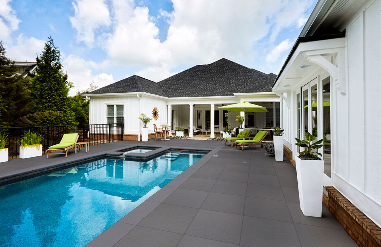 Bluestone Porcelain Paver Pattern